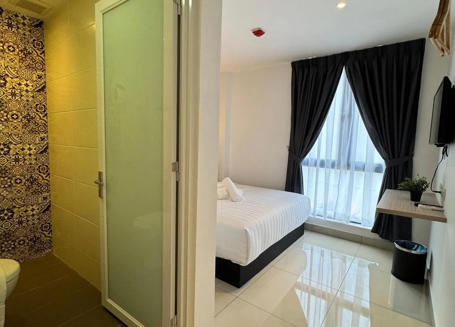 ג'ורג' טאון Maca Hotel By Sky Hive